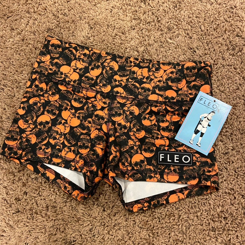 Fleo Shorts